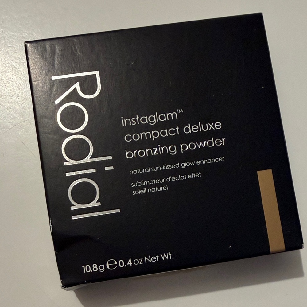 Discontinued Rodial Instaglam Compact Deluxe Bronzing Powder in 02. New in box